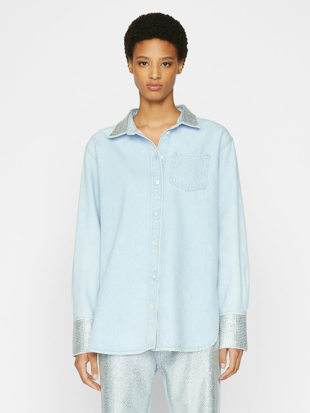 shirt untucked view